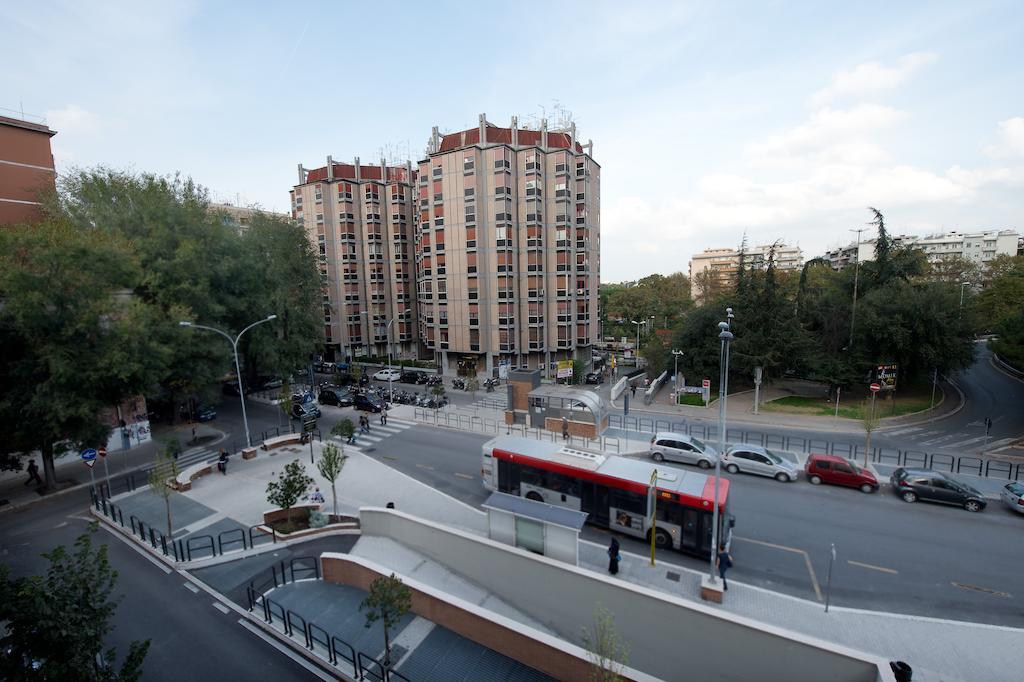 A Casa Di Enza Apartment Rome Bilik gambar